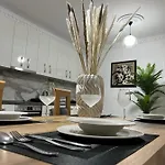 Апартаменты Daily Rent Center 6