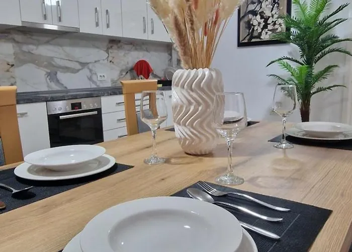 Appartement Daily Rent Center 6 *